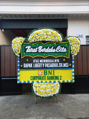 Papan Bunga Duka di Batukliang