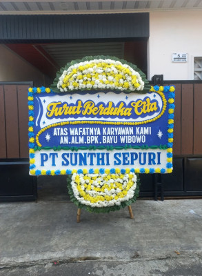 Papan Bunga Duka di Batukliang