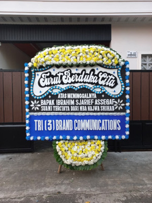 Papan Bunga Duka di Batukliang